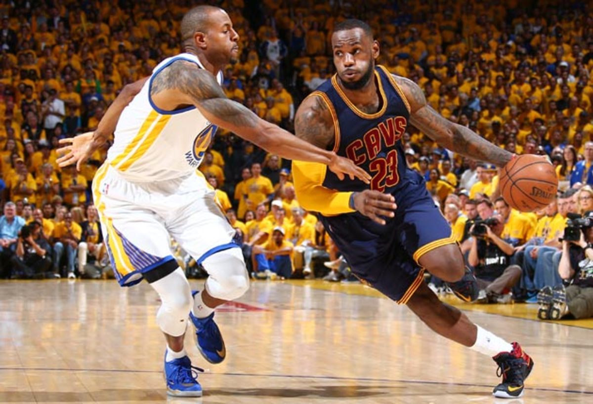 lebron-james-iguodala-isolation.jpg